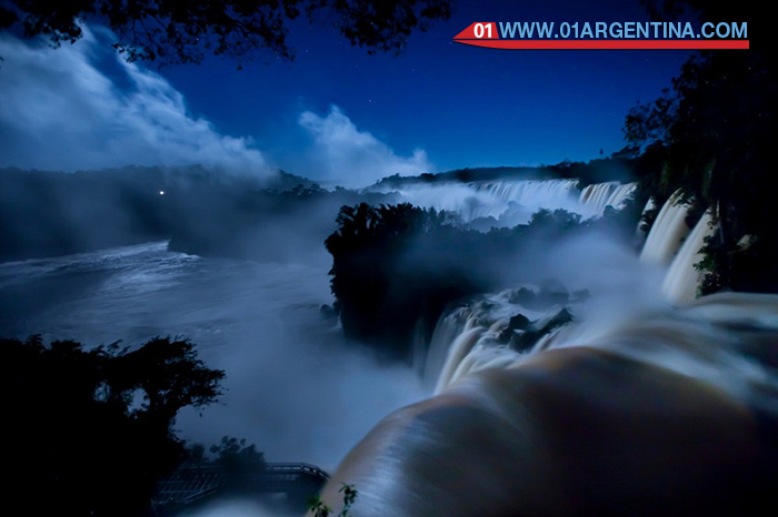 iguazu_moonlight03